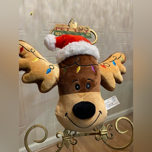 - Brand New Giftable Pinguin With Santa’s Hat 10” Dog Toy With Squeaker. - Picture 2 of 6